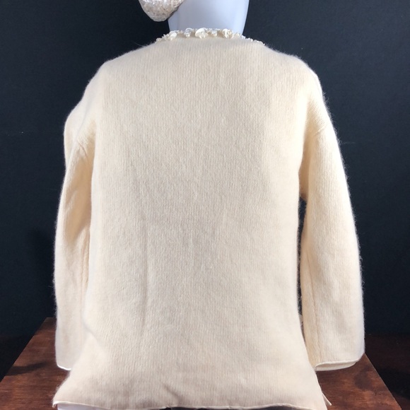 Amazing Vintage B. Altman & Co. Cream Sweater w/Sequins and Beads - Picture 9 of 16